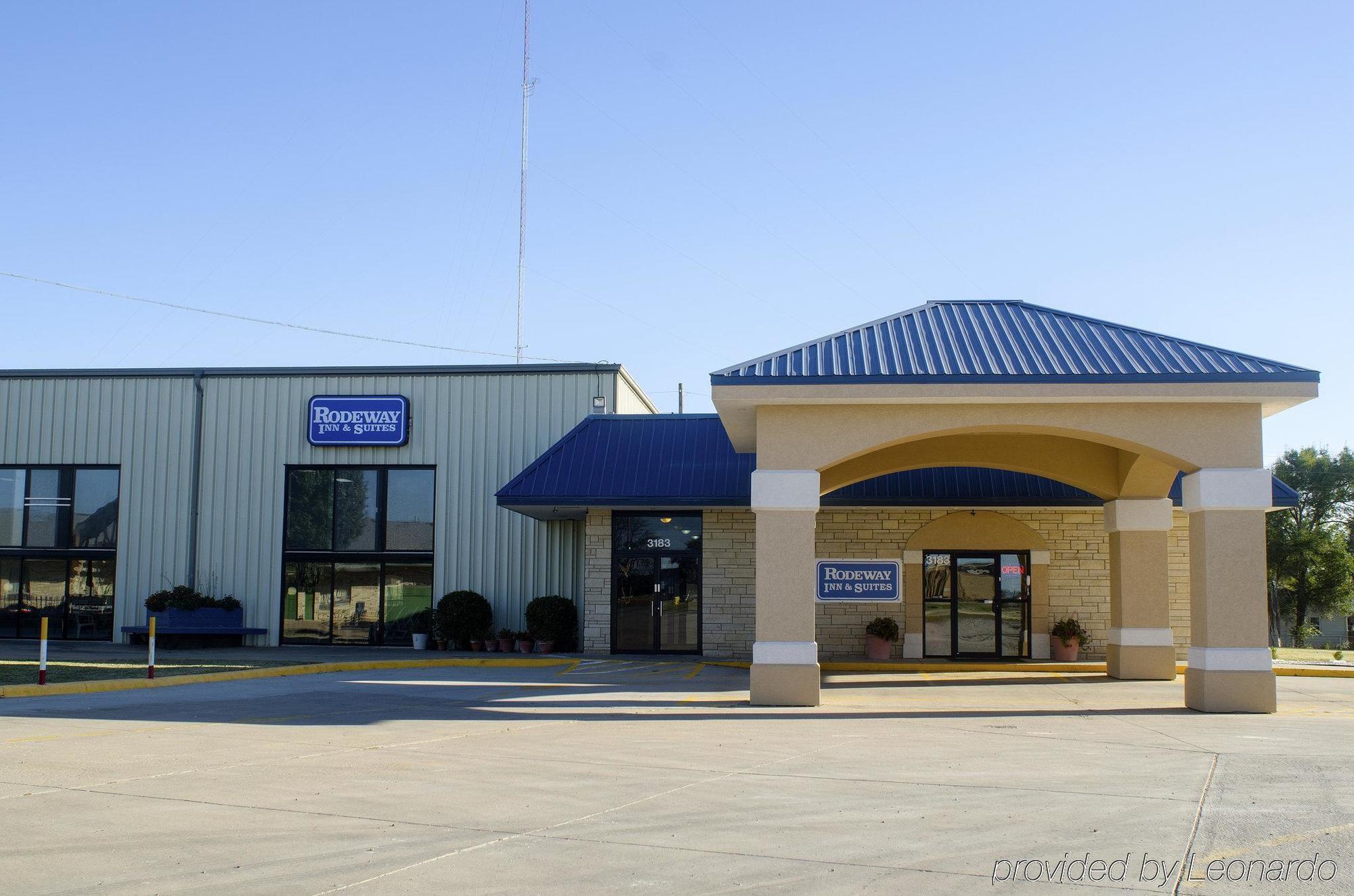 America'S Best Inn And Suites Emporia Esterno foto