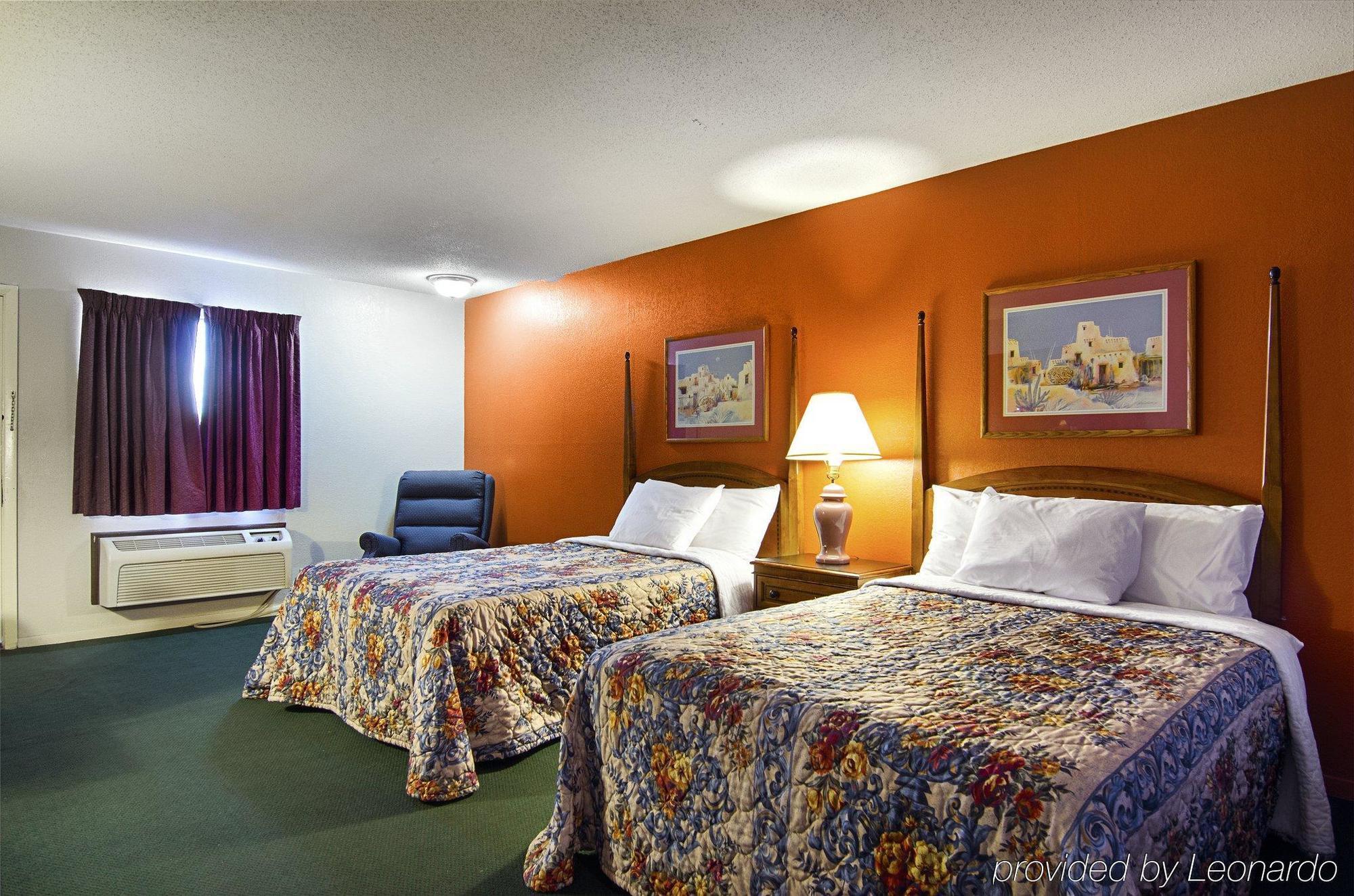America'S Best Inn And Suites Emporia Esterno foto
