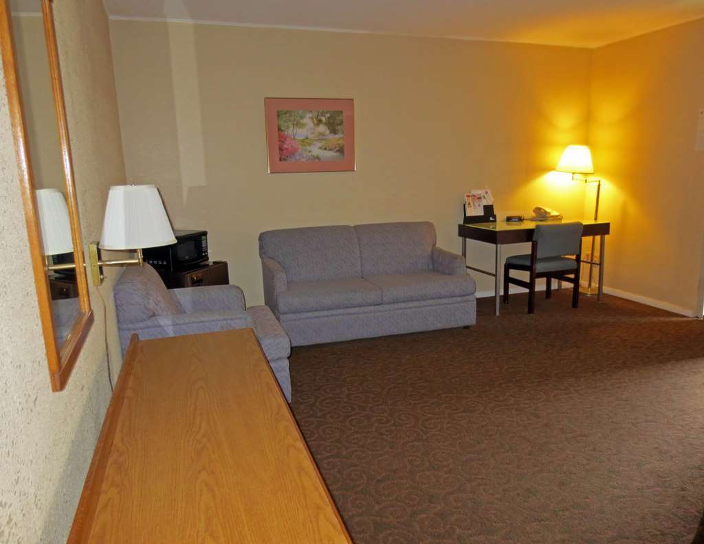 America'S Best Inn And Suites Emporia Camera foto