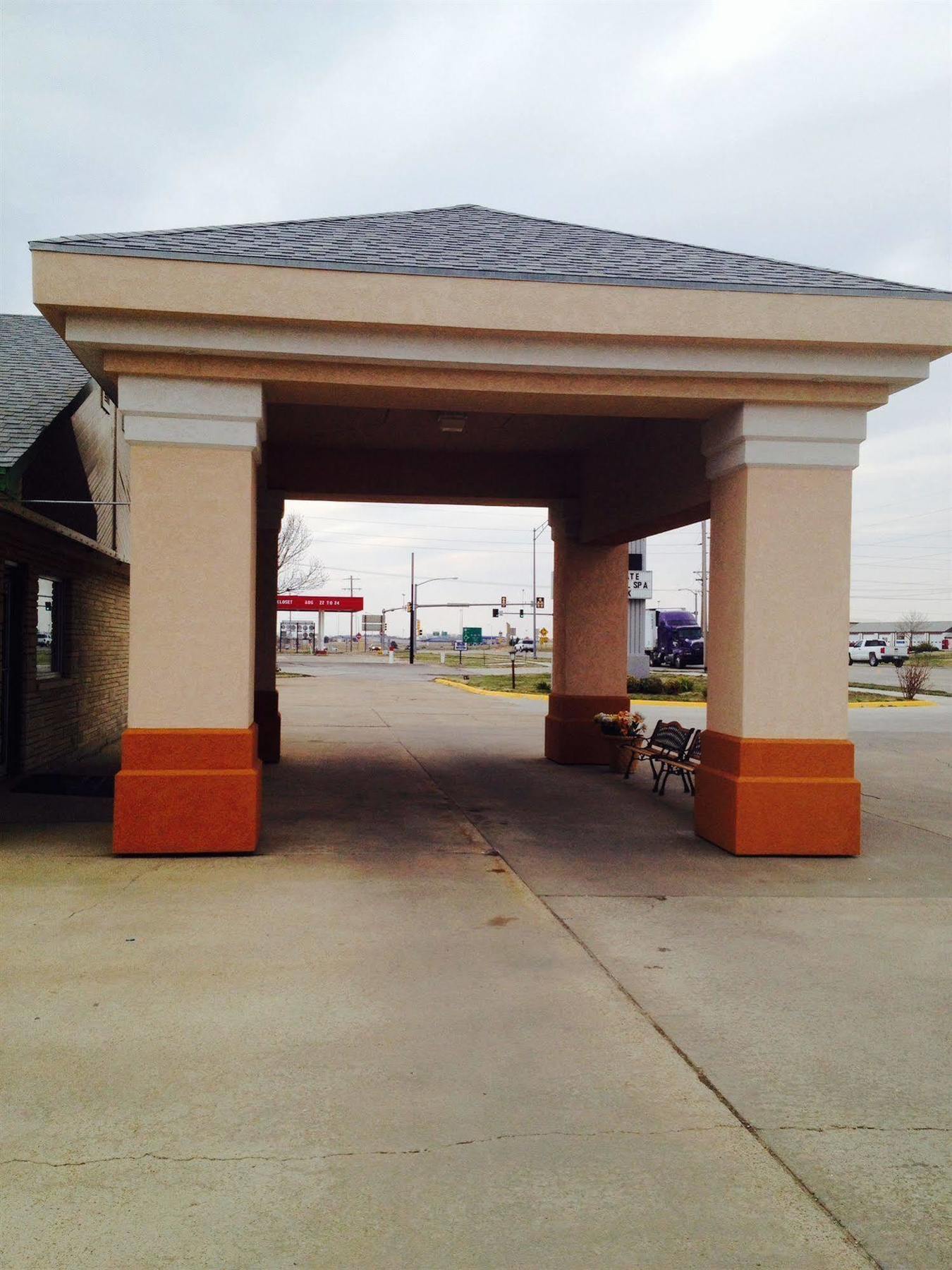 America'S Best Inn And Suites Emporia Esterno foto