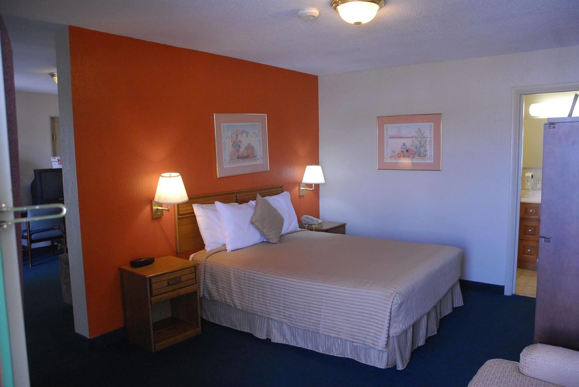 America'S Best Inn And Suites Emporia Esterno foto